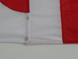 photo e détail de l'oeuvre produite pour l'exposition Quinze ans et plus si affinités Galerie Satellite Paris 24 mai 30 juin 2007: le drapeau japonais boutonné au drapeau français